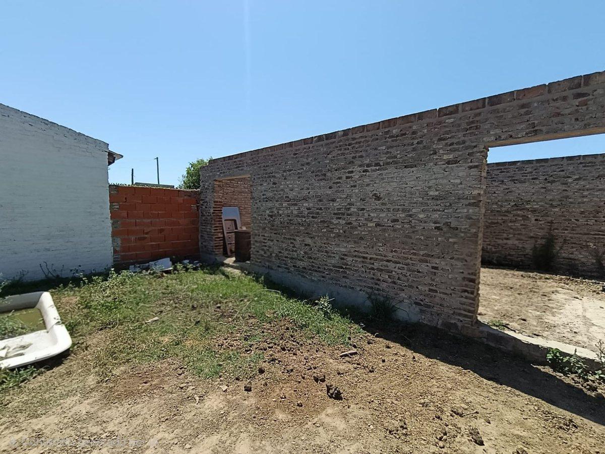 Foto de TERRENO CON PILETA EN ALVEAR, imagen 3