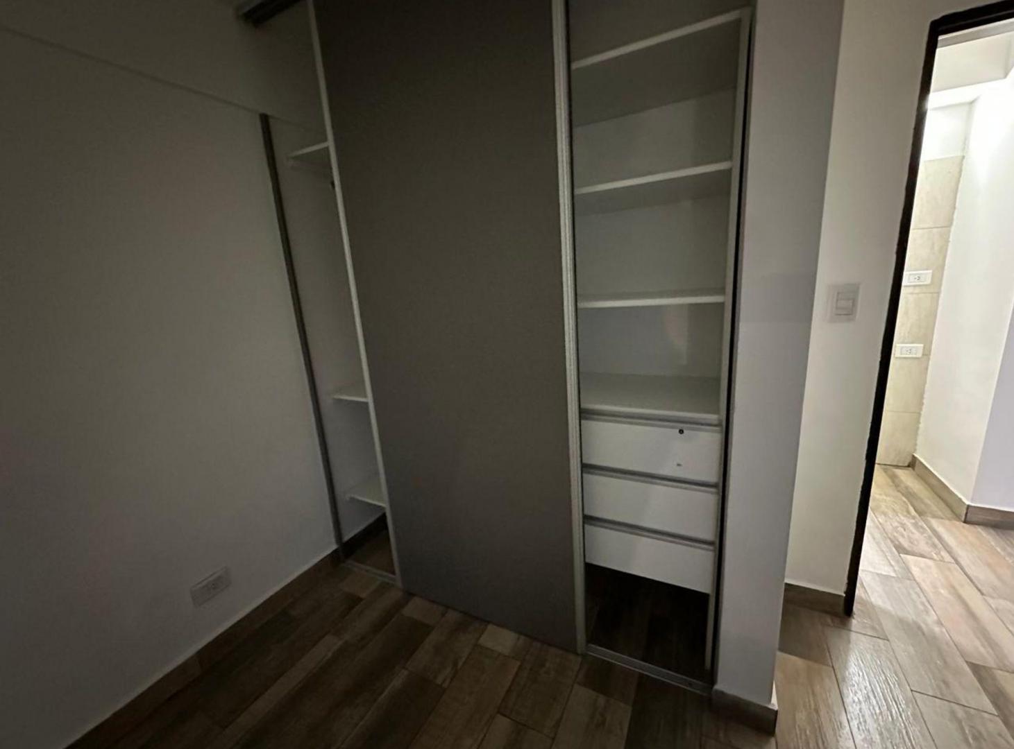 Foto de Departamento al frente un dormitorio con balcon, imagen 4