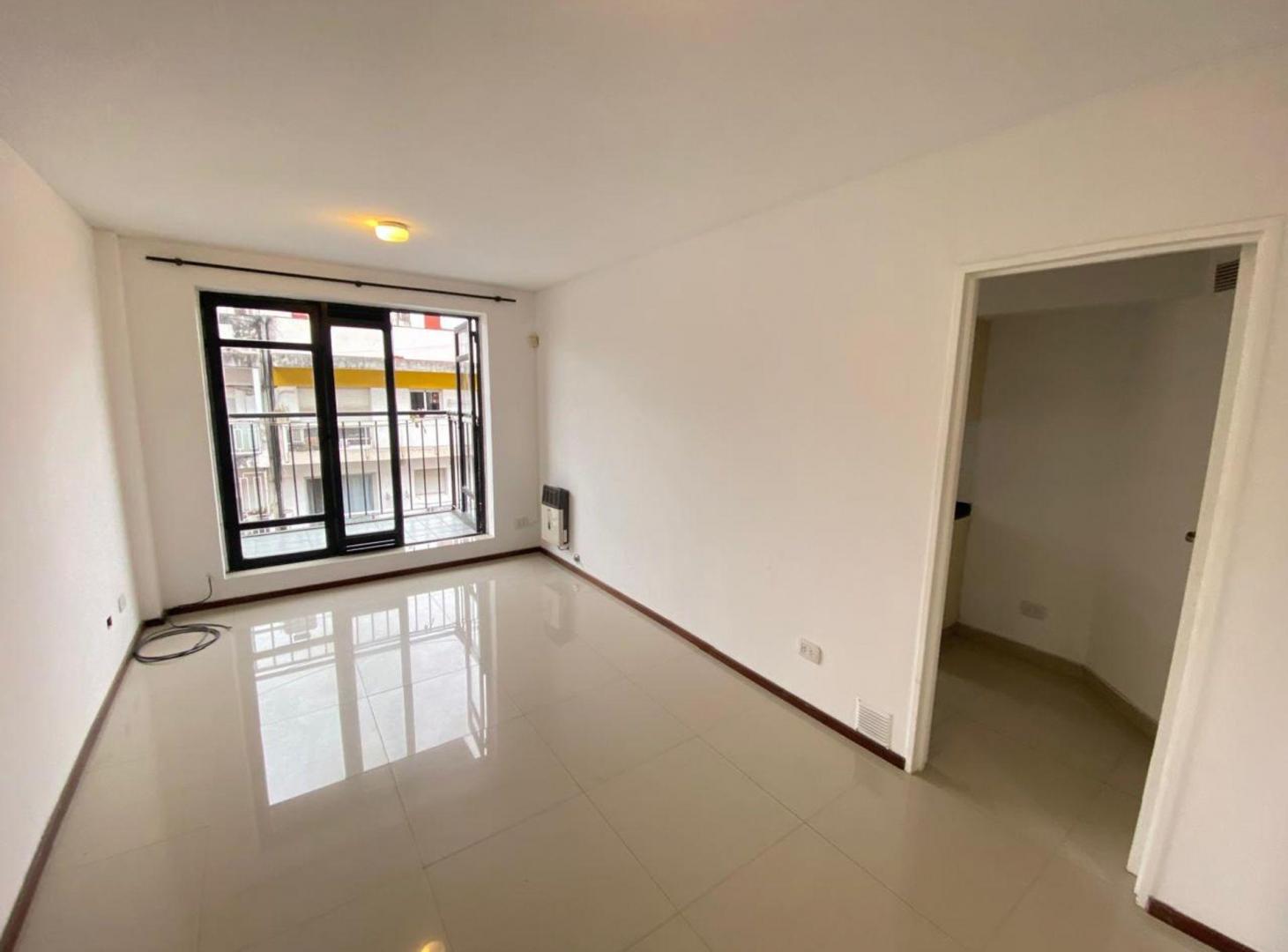 Foto de Venta departamento 1 dormitorio con balcón, imagen 3