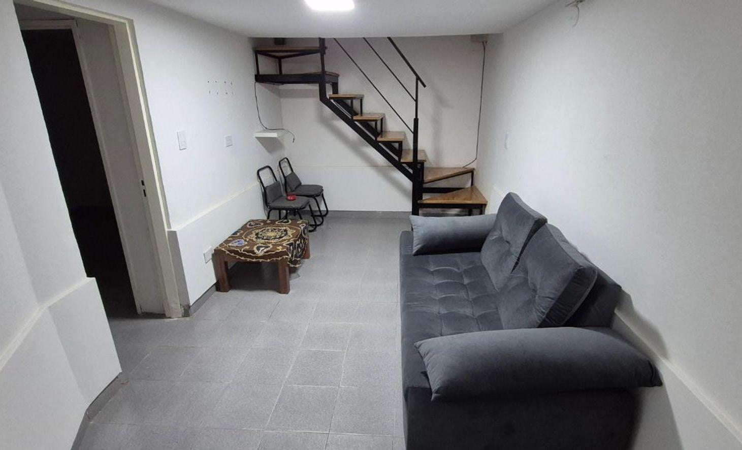 Foto de En Venta PH. Ideal profesionales. Centro, imagen 1