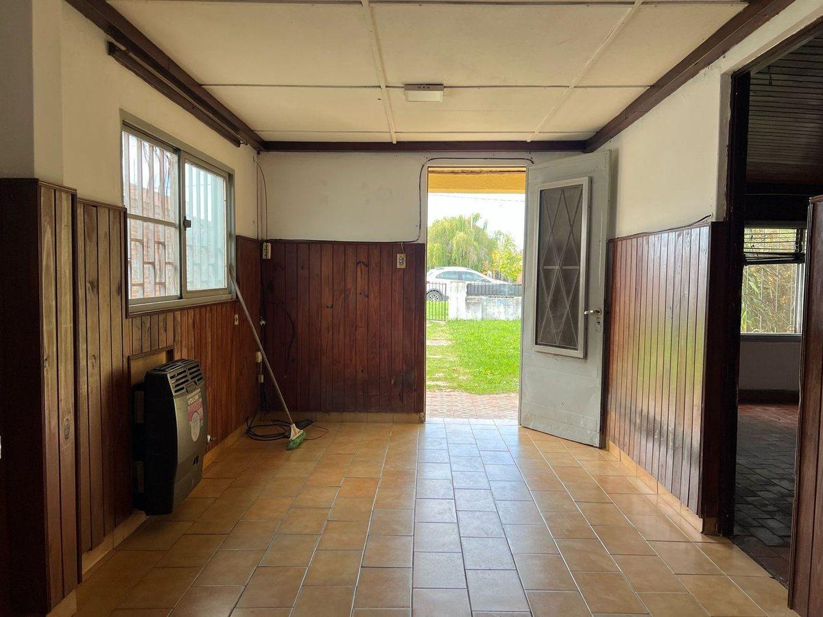 Foto de VENTA CASA 2 DORMITORIOS GRAN JARDIN VERDE PEREZ, imagen 1