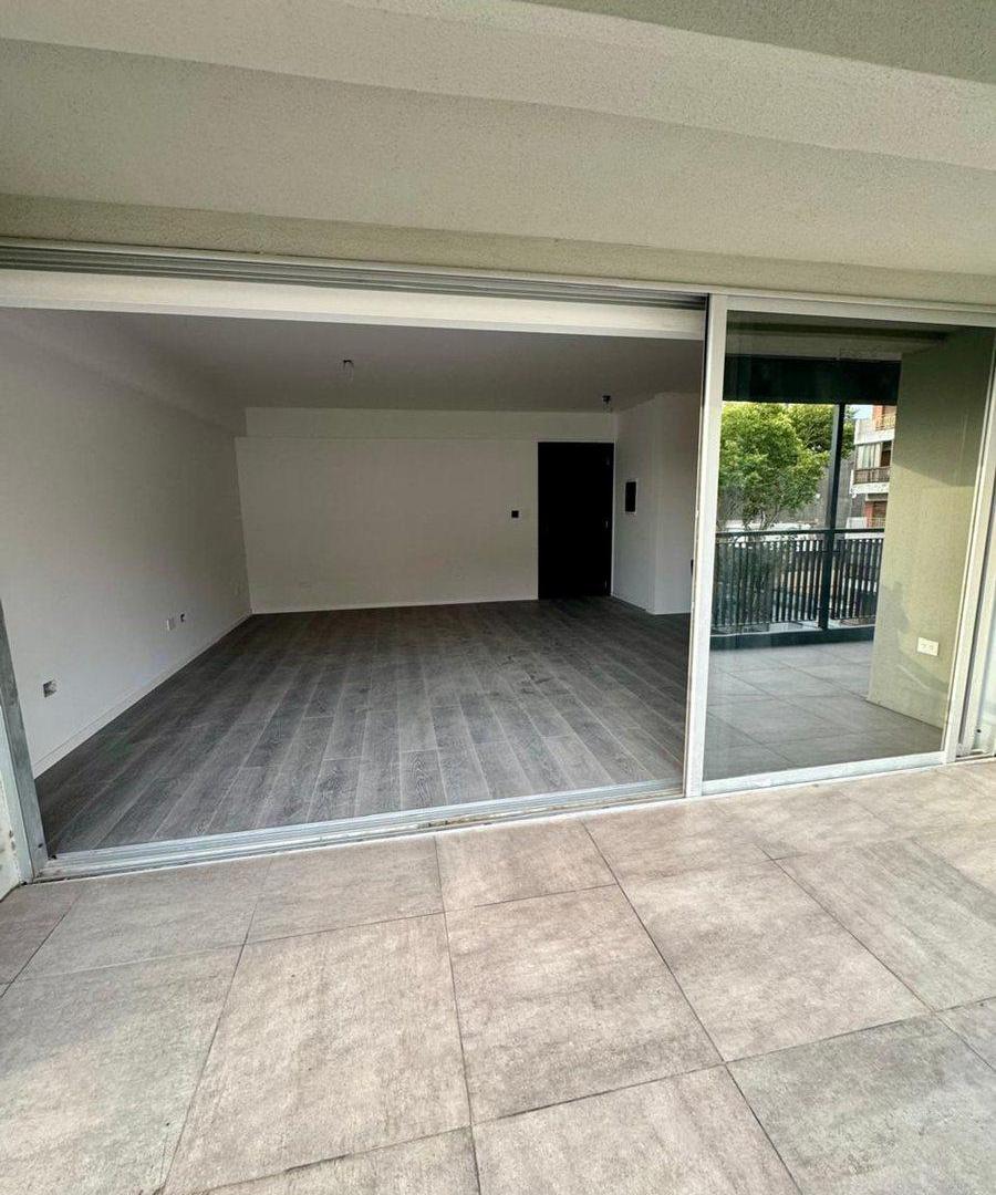Foto de Alquiler 3 DORMITORIOS - PISO EXCLUSIVO- PICHINCHA, imagen 1
