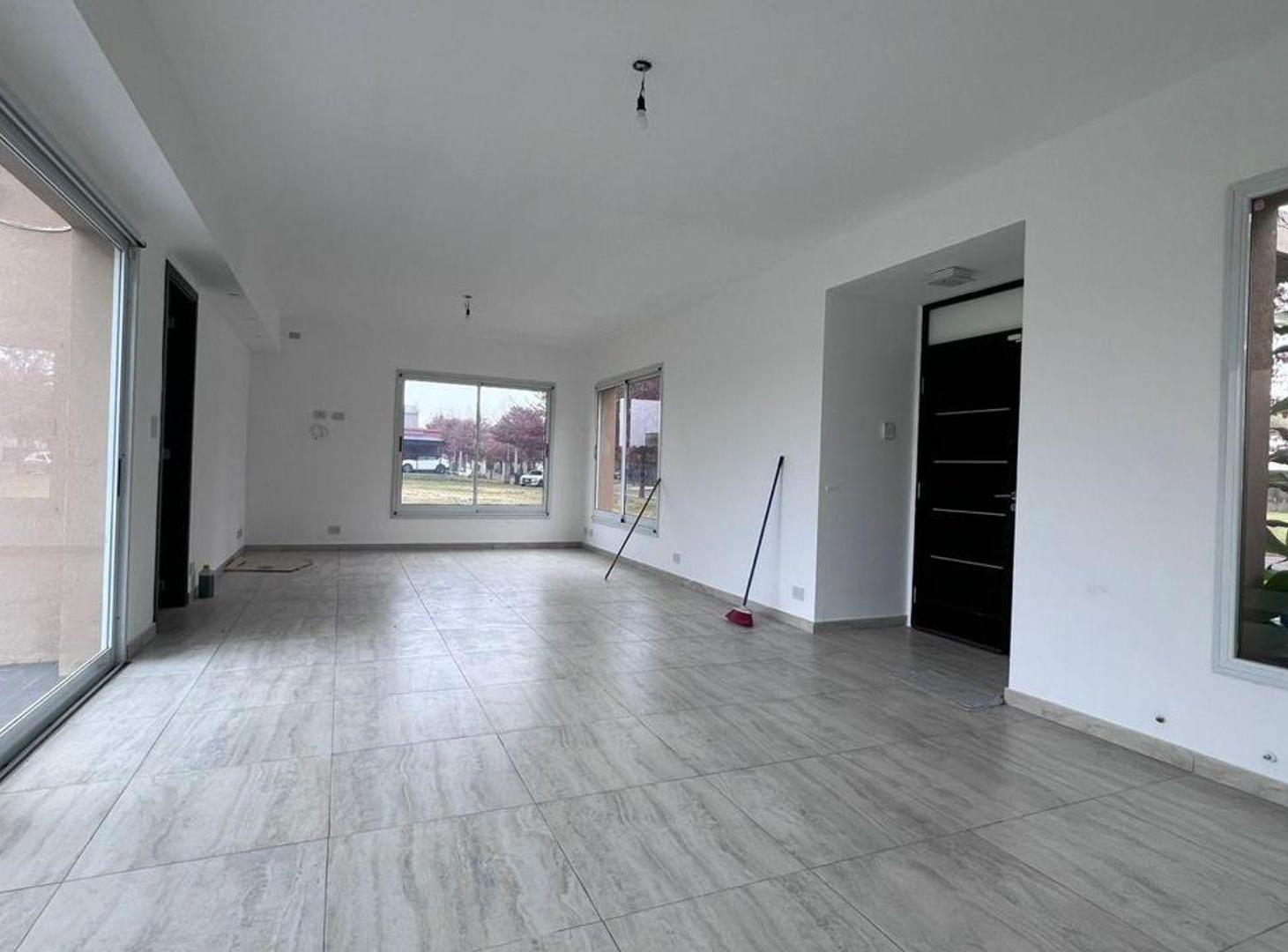 Foto de CASA EN BARRIO CERRADO CASUARINAS IBARLUCEA, imagen 2