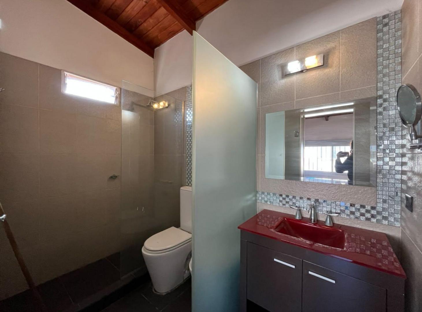 Foto de VENTA CASA 3 DORMITORIOS CON PATIO Y QUINCHO, imagen 4