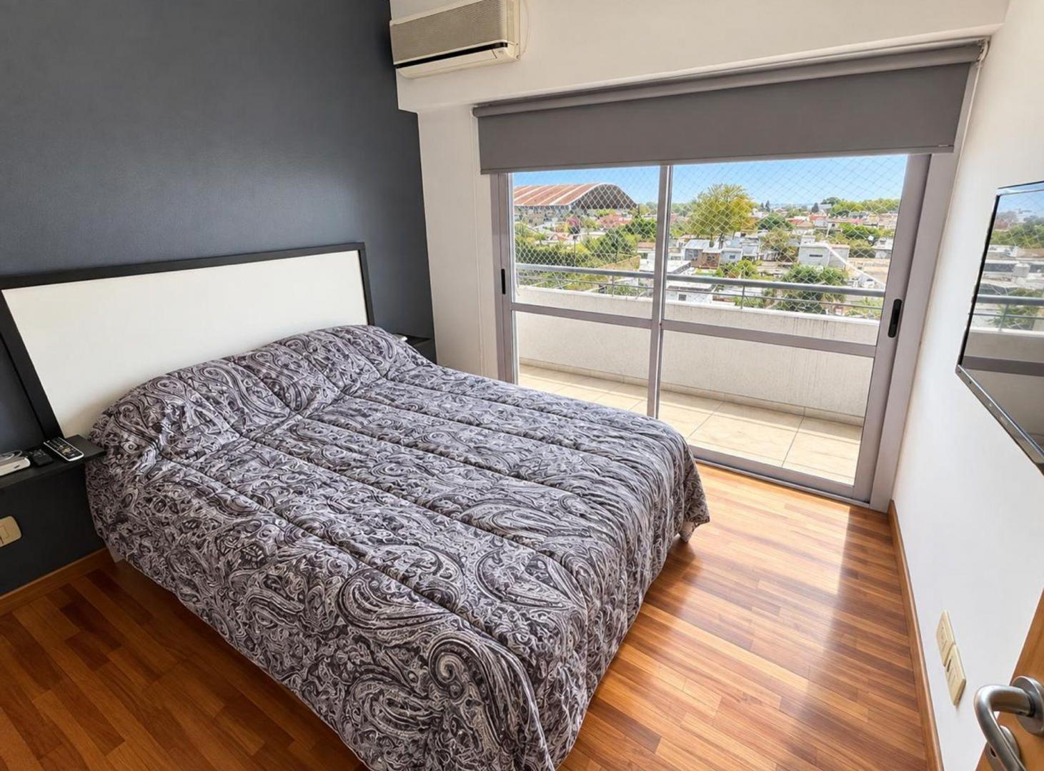 Foto de VENTA DEPARTAMENTO 1 DORMITORIO BALCÓN AL FRENTE, imagen 3