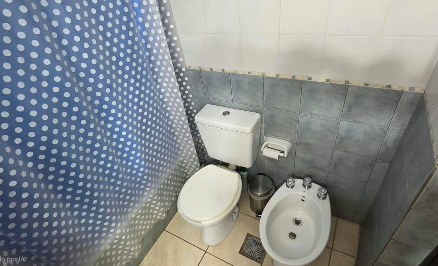 Foto de VENTA 2 DORMITORIOS- B° LOURDES, imagen 3
