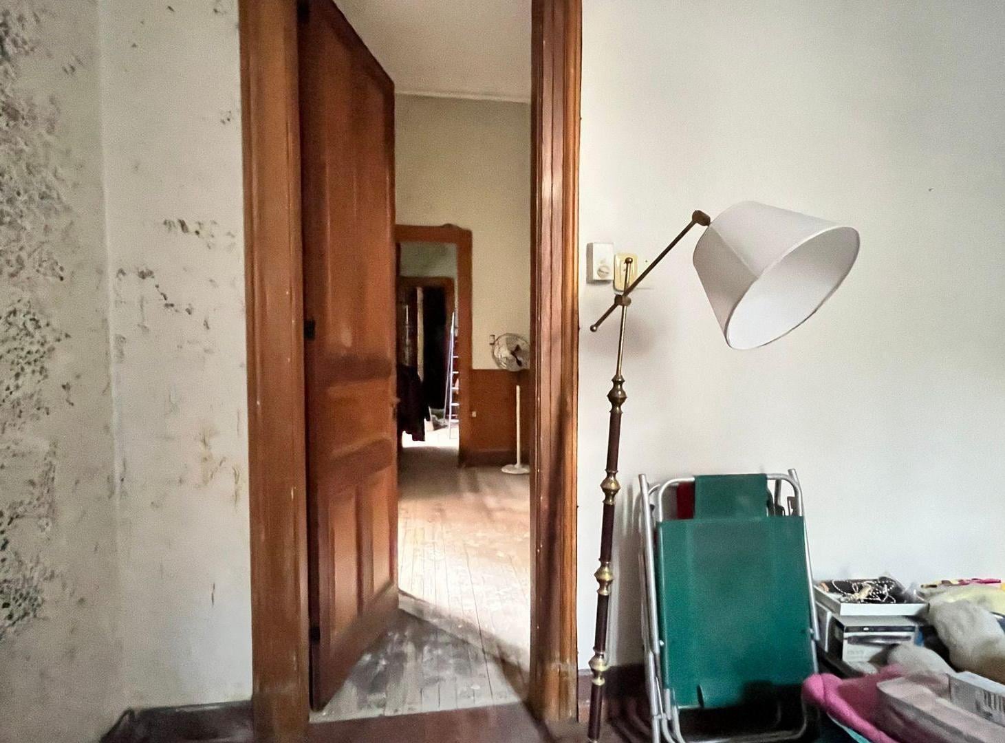 Foto de VENTA CASA 183m² - A REFACCIONAR - USO MIXTO, imagen 3
