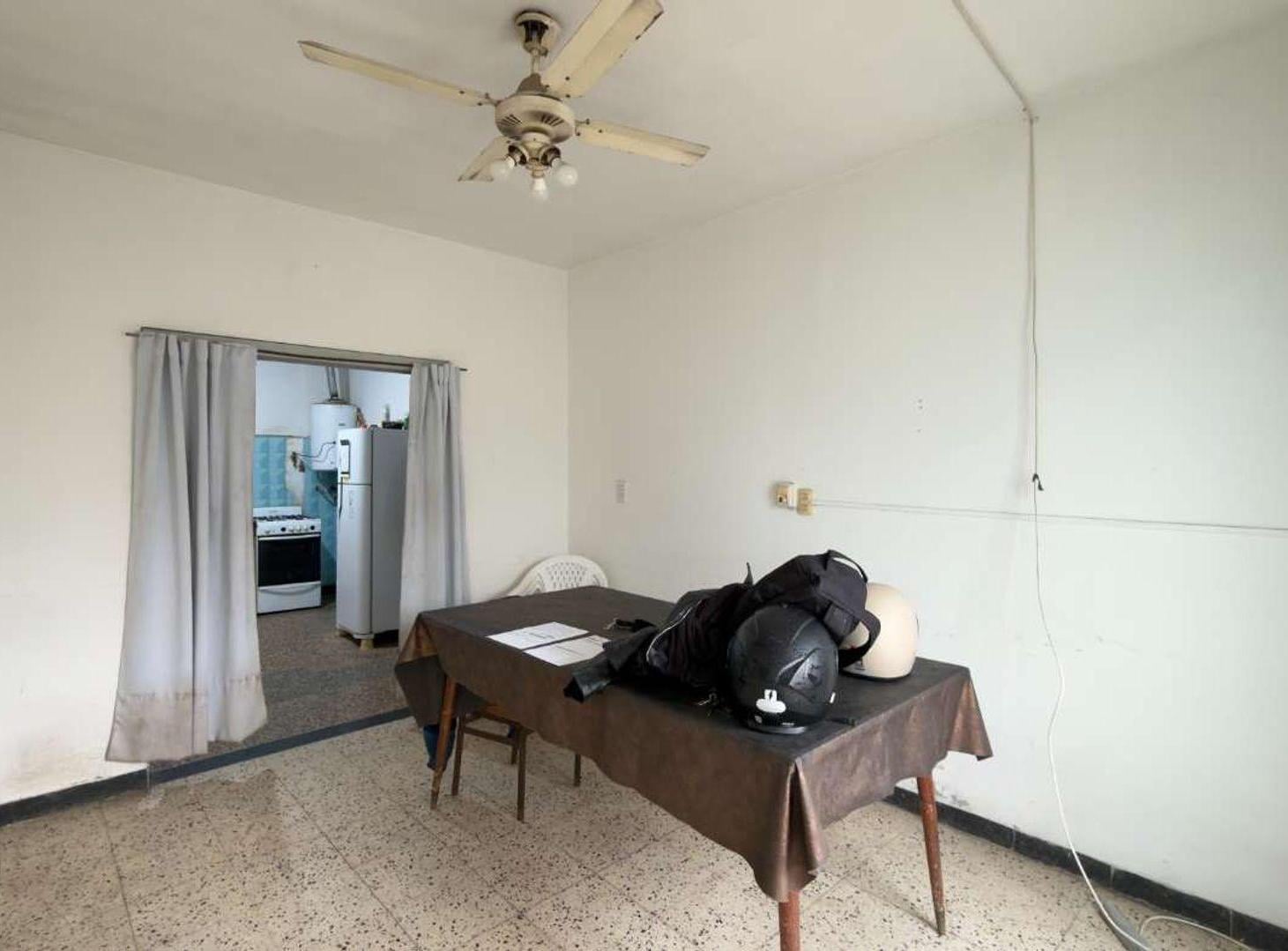 Foto de VENTA CASA 2 DORMI - JARDIN / PATIO / COCHERA, imagen 2
