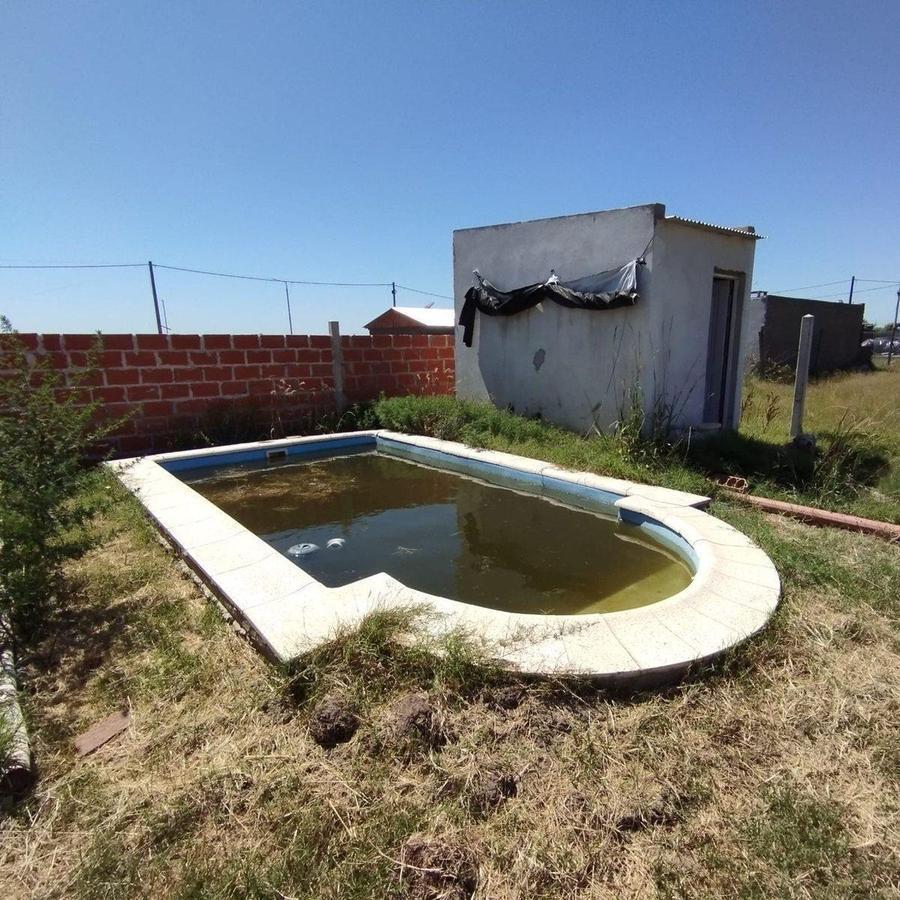 Foto de Terreno con pileta y cuarto de guardado, imagen 5