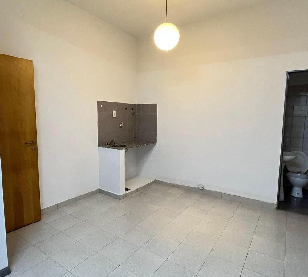 Foto de VENTA LOCAL COMERCIAL APTO OFCINA O CONSULTORIO, imagen 2