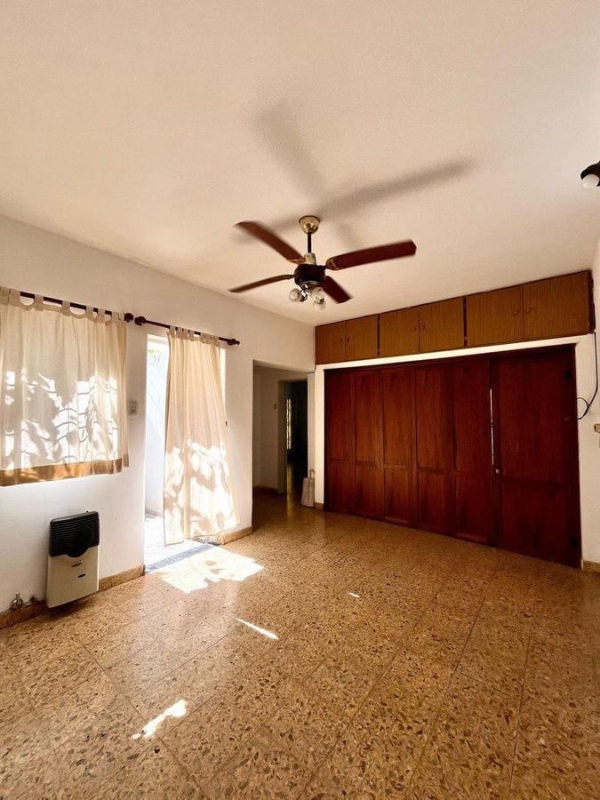 Foto de VENTA CASA 3 DORMITORIOS CON COCHERA Y PATIO, imagen 5