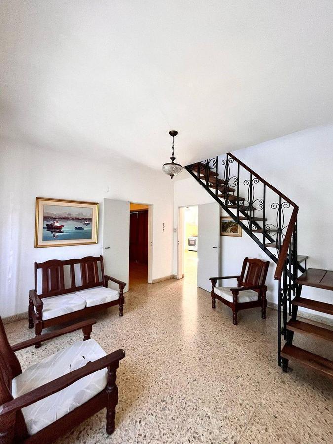 Foto de VENTA CASA 3 DORMITORIOS CON COCHERA Y PATIO, imagen 1