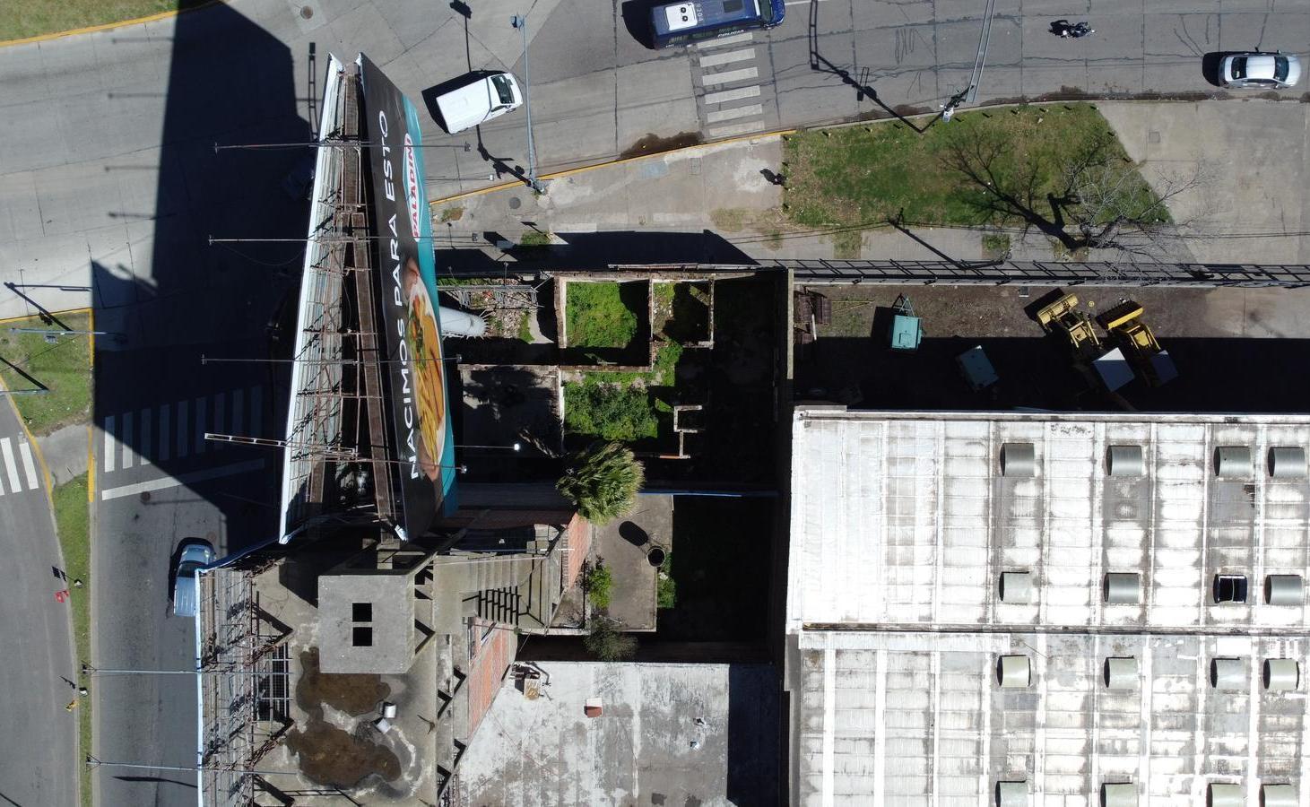 Foto de Venta importante esquina estratégica de Rosario, imagen 2