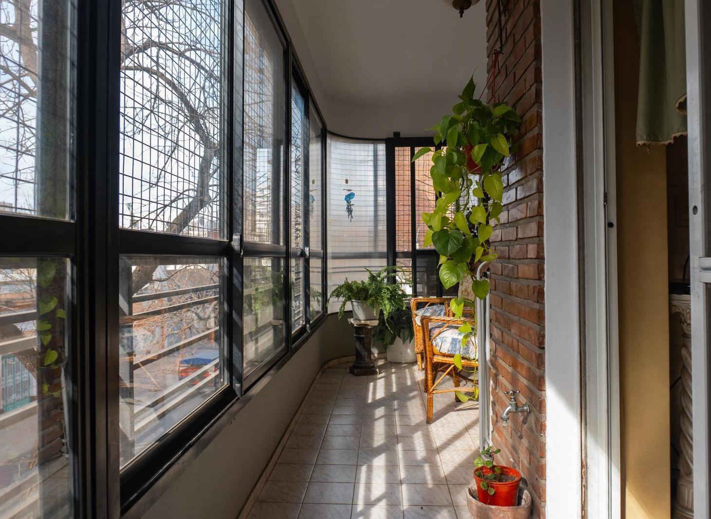 Foto de VENTA DEPARTAMENTO TRES DORMITORIOS CON COCHERA Y AMENITIES EN ABASTO, imagen 4