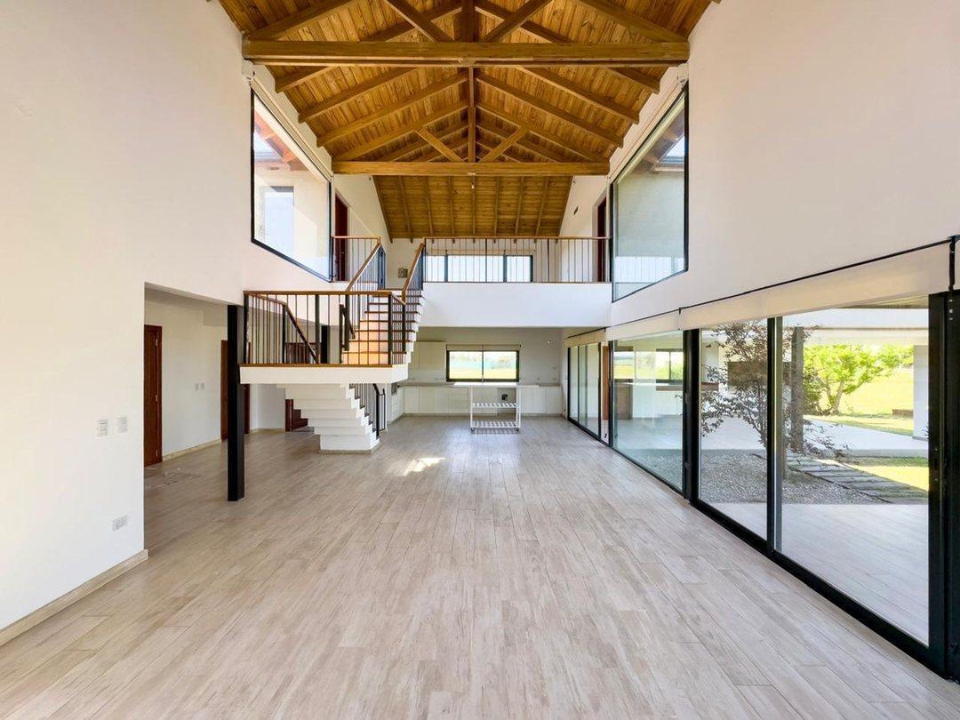 Foto de Venta casa en La Rinconada posiblididad permuta o financiación, imagen 1