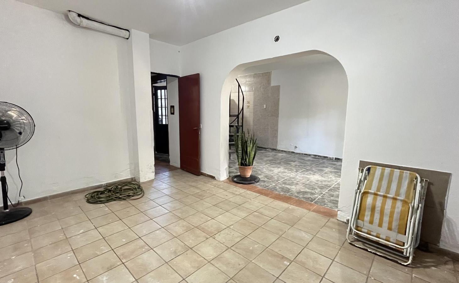 Foto de CASA 3 DORMITORIO / COCHERA, PATIOS Y PARRILLERO, imagen 3