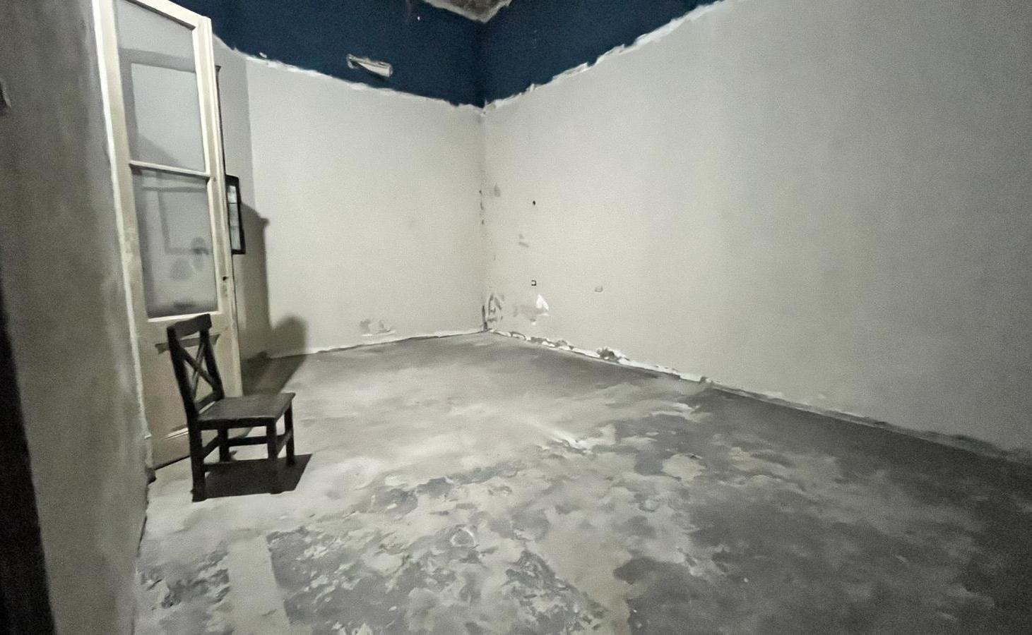 Foto de VENTA LOCAL/PH - BALCARCE Y CORDOBA - 183MT2, imagen 5