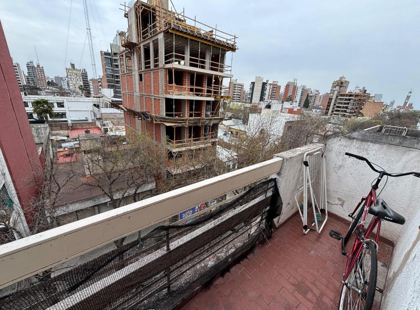 Foto de VENTA PISO COMPLETO - DOS DEPTOS (ideal inversores), imagen 5
