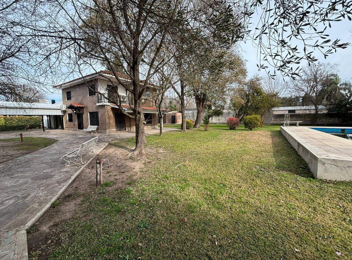 Foto de VENTA CASA DE ESTILO 2.762 M2 DE TERRENO EN FUNES, imagen 3