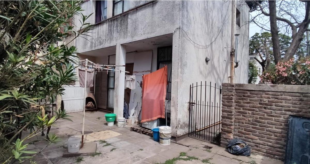 casa de 4 ambientes- a refaccionar! APTO CREDITO