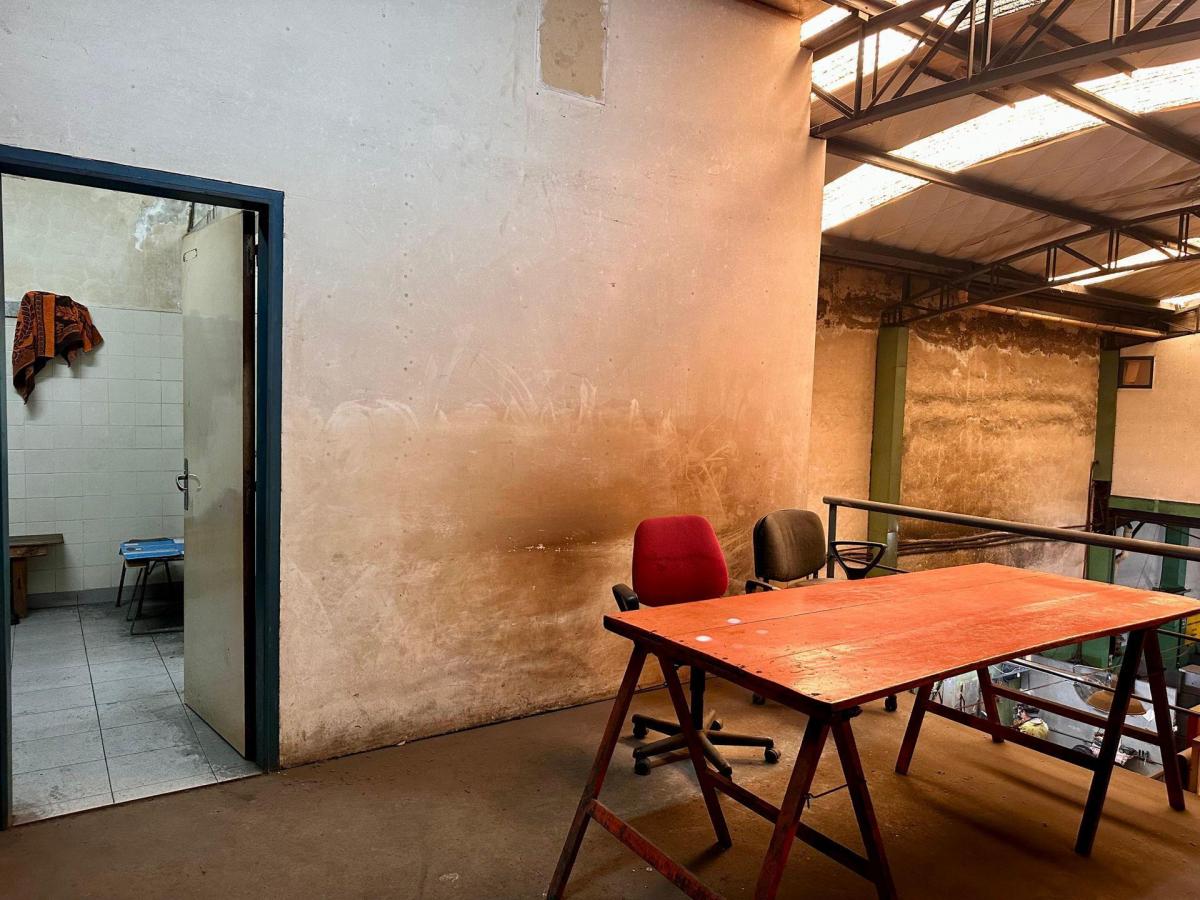 Venta Galpón con Gran Altura. 280 m². Nuevo Valor! 4