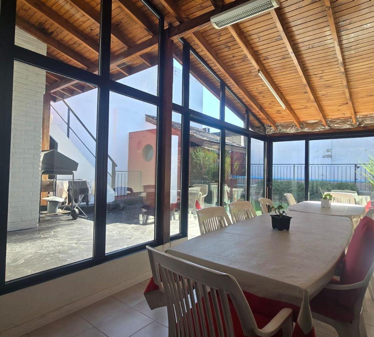 Excelente Casa 4 Amb, Jardin, Quincho, Coch, Lanús. 2