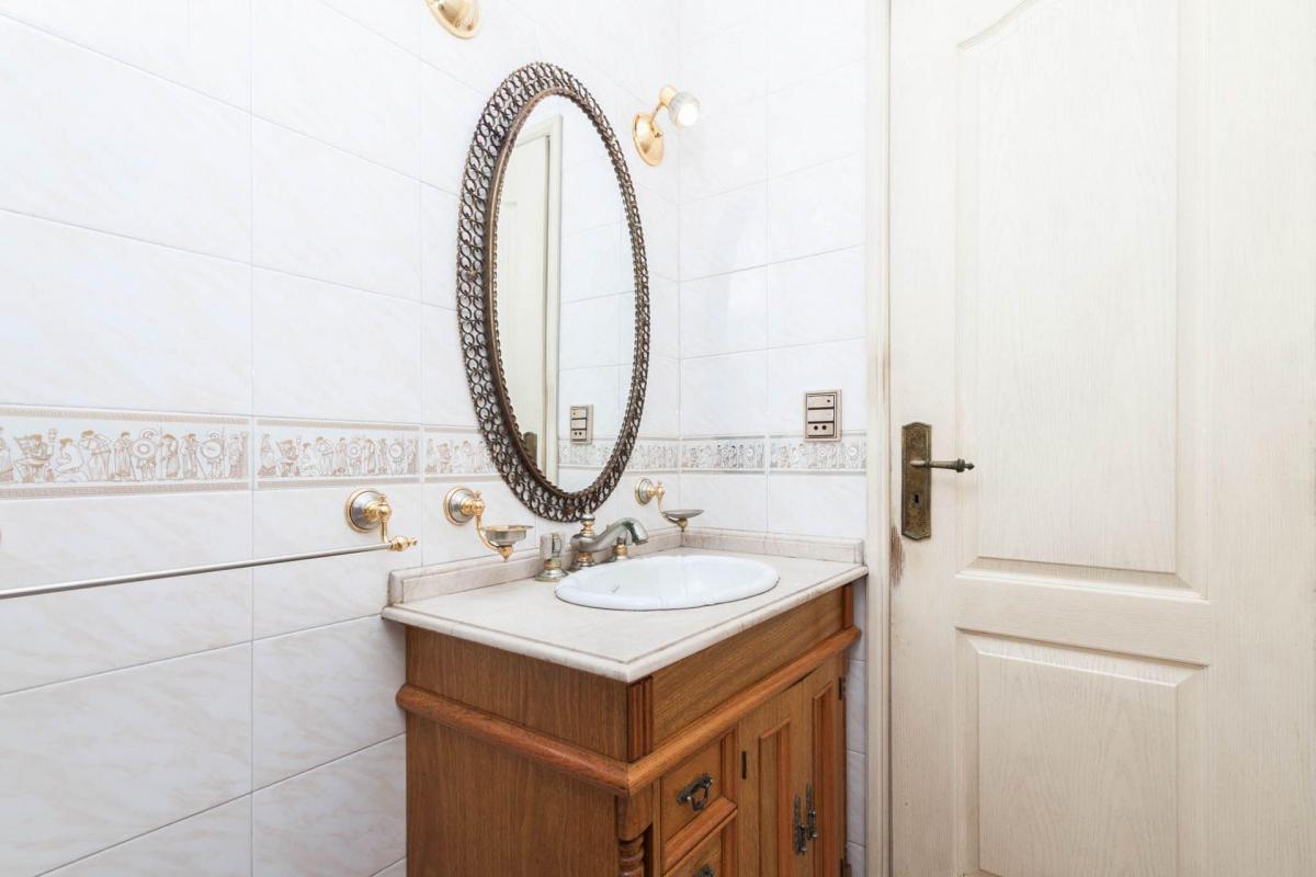 Venta Imponente Chalet S/lote de 17x48 Lanús Este 2