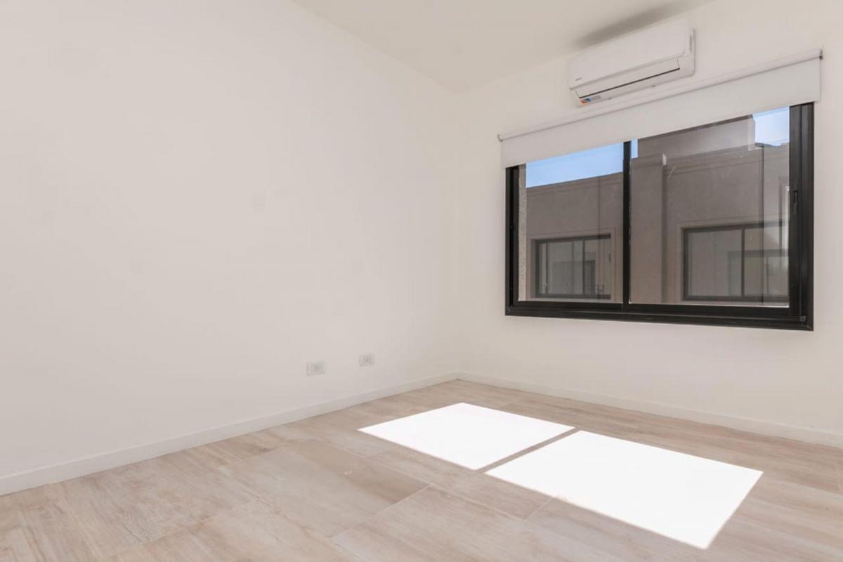 Departamento de 3 Amb. C/cochera y Parrilla. 3