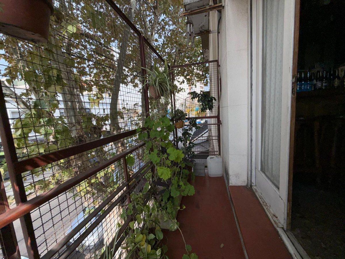 Venta PH 1°piso Fte. C/balcón y Trraza. - Lanus Oeste 4