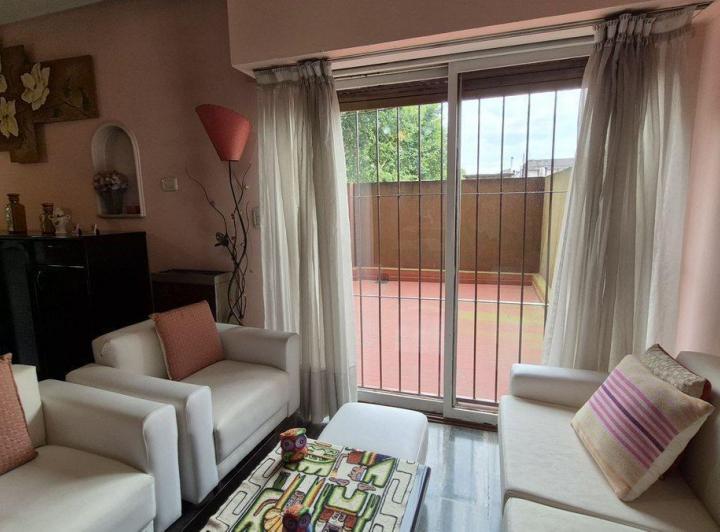 VENTA 4 AMB FRENTE C/COCHERA,  APTO CREDITO 2