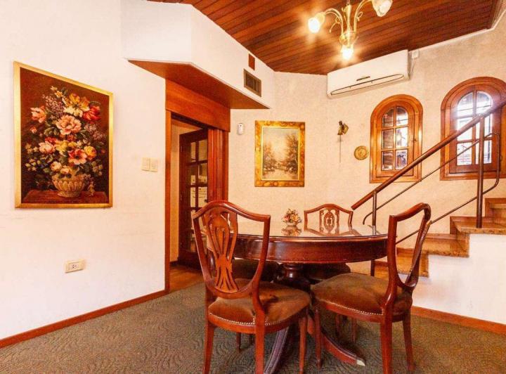 Venta PH tipo casa en 2 plantas c parque y quincho 4