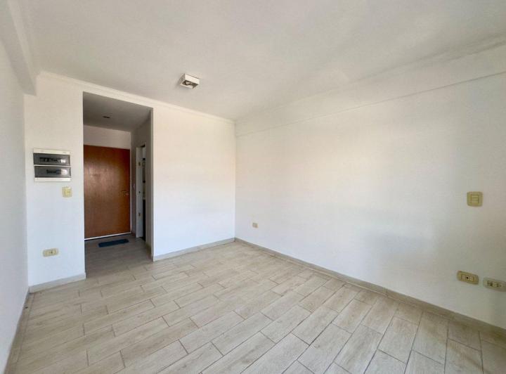 ALQUILER MONOAMBIENTE - BANFIELD OESTE 5