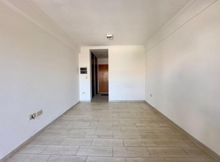 ALQUILER MONOAMBIENTE - BANFIELD OESTE 2