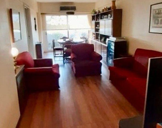 DEPTO 4 AMB EN LANUS OESTE SOBRE AV. H. YRIGOYEN 4