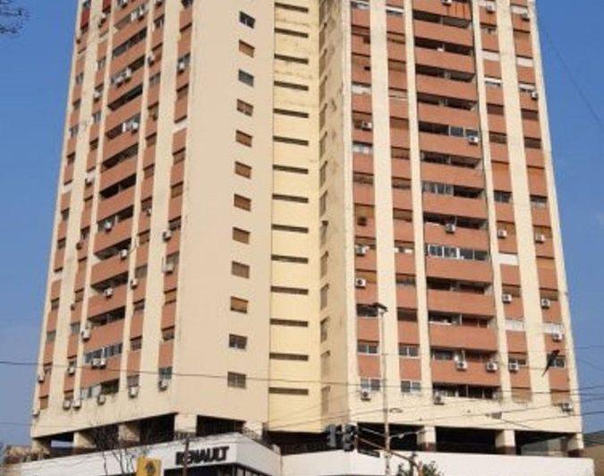 DEPTO 4 AMB EN LANUS OESTE SOBRE AV. H. YRIGOYEN 2