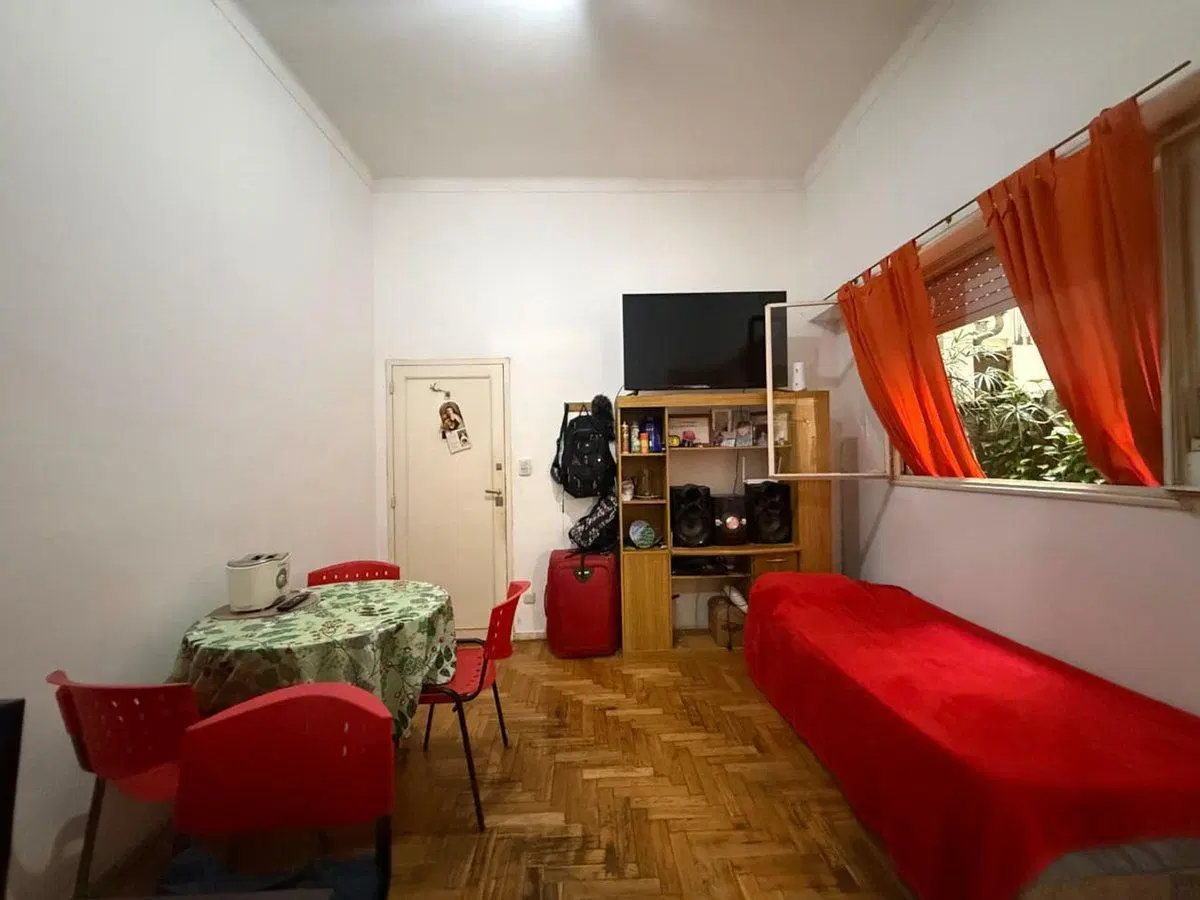 Depto 2 ambientes en venta en Recoleta 4