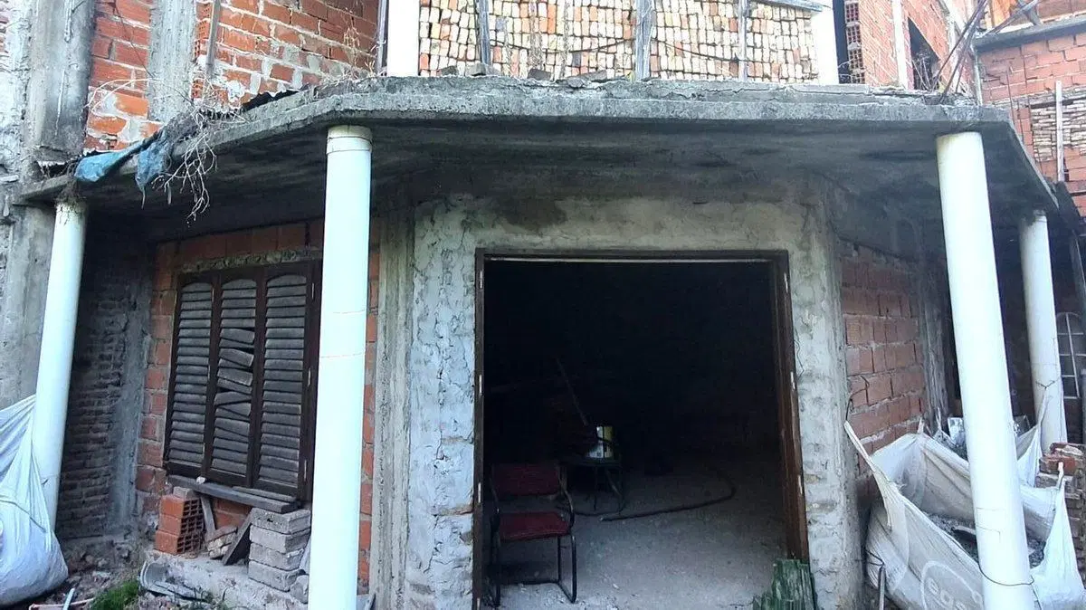 Lote de 375m2 + construcción en 3 plantas (331 m2) 4