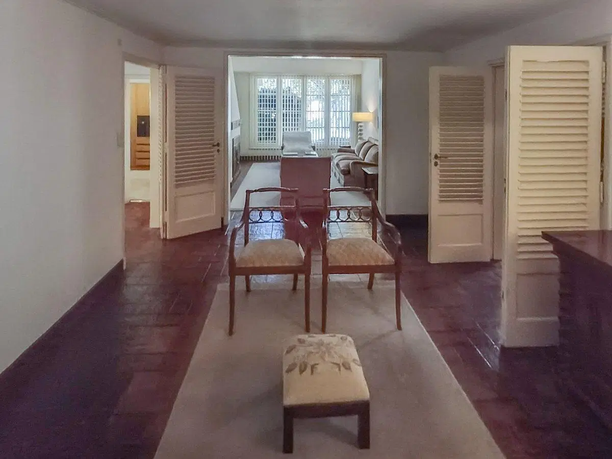 EXCELENTE CHALET, LOTE 20X25, BARRIO PARQUE BERNAL 2