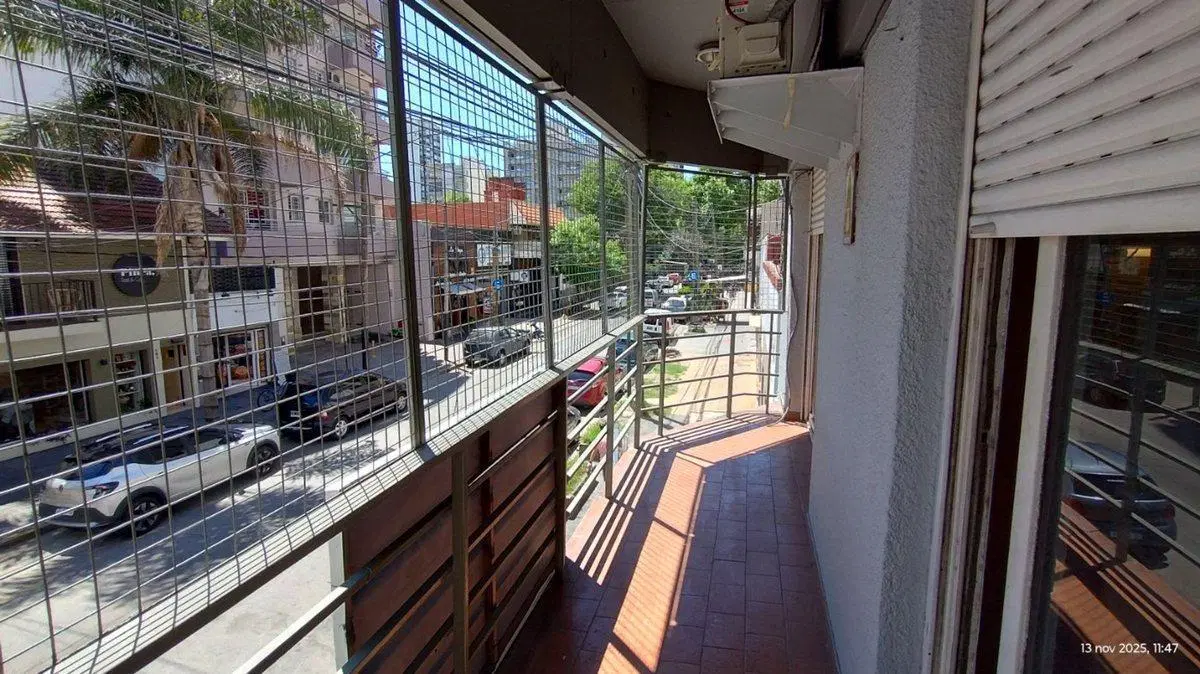 VENTA ,SEMIPISO  3 AMB. C/COCHERA  LANUSITA 4