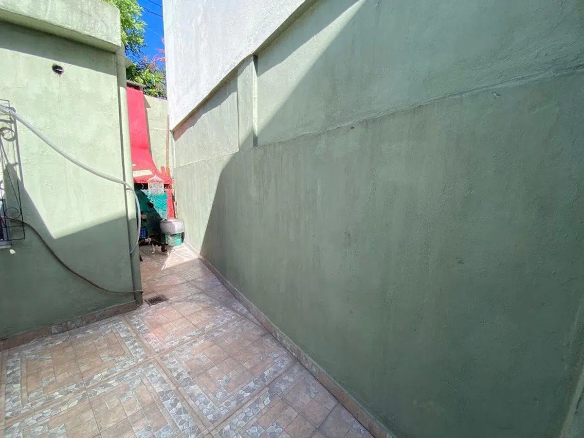 PH de 3 amb con patio y garaje en Valentín Alsina 5