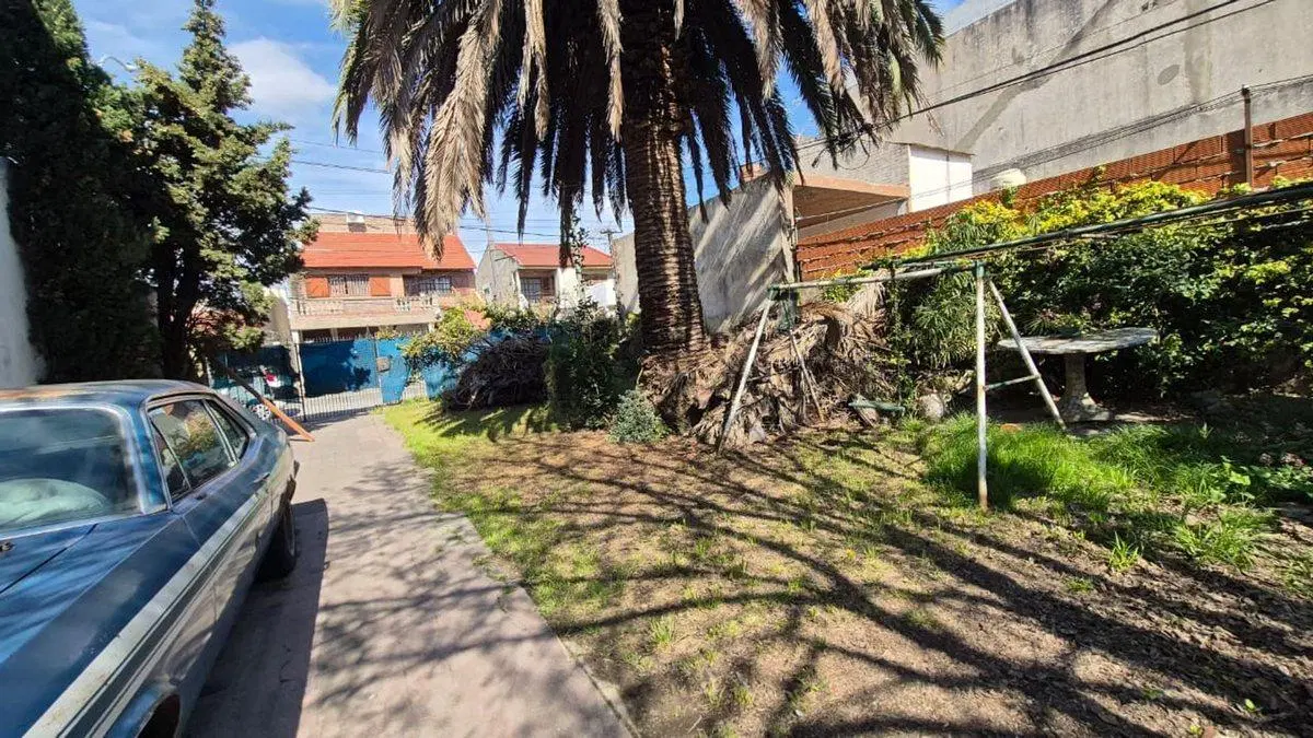 LOTE 559 m² + CASA + GALPÓN VALENTÍN ALSINA 4