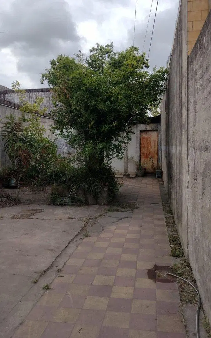 VTA DE LOTE DE TERRENO DE 7,80 X 26,29. LANUS ESTE 2