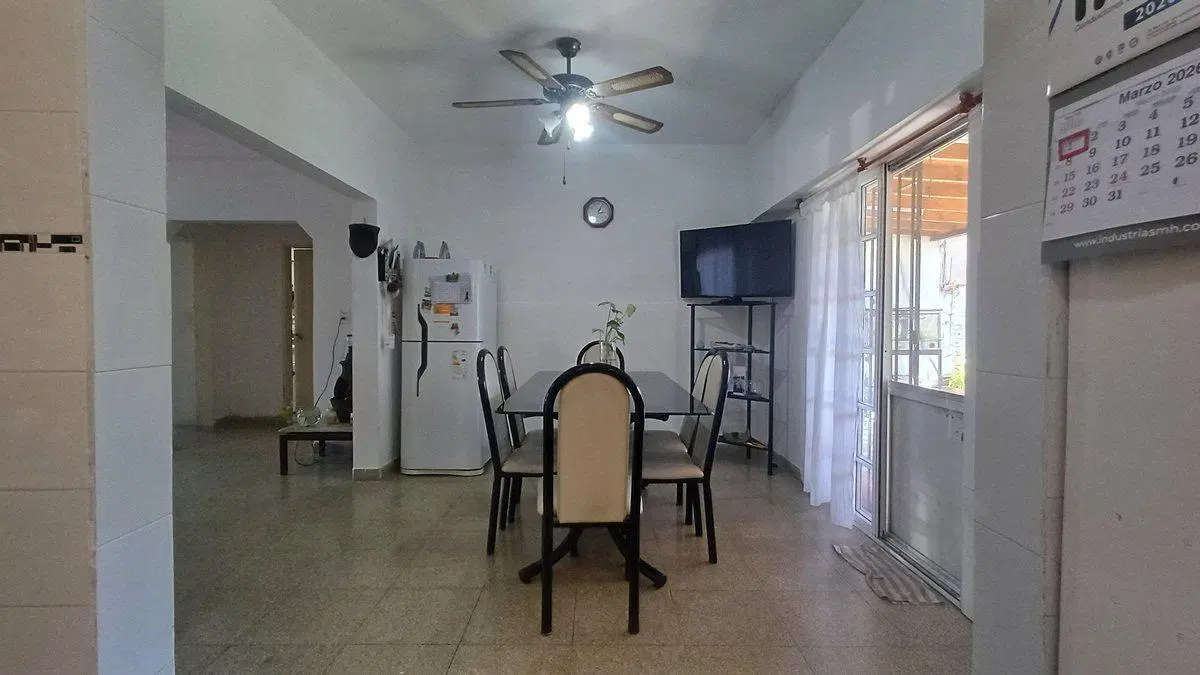 CASA 3 DORM + QUINCHO + COCHERA + DPTO-SOLANO 2