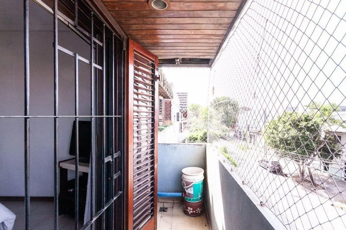 Casa multifam. en lote de 8,66 x 26,98 c/galpón 5