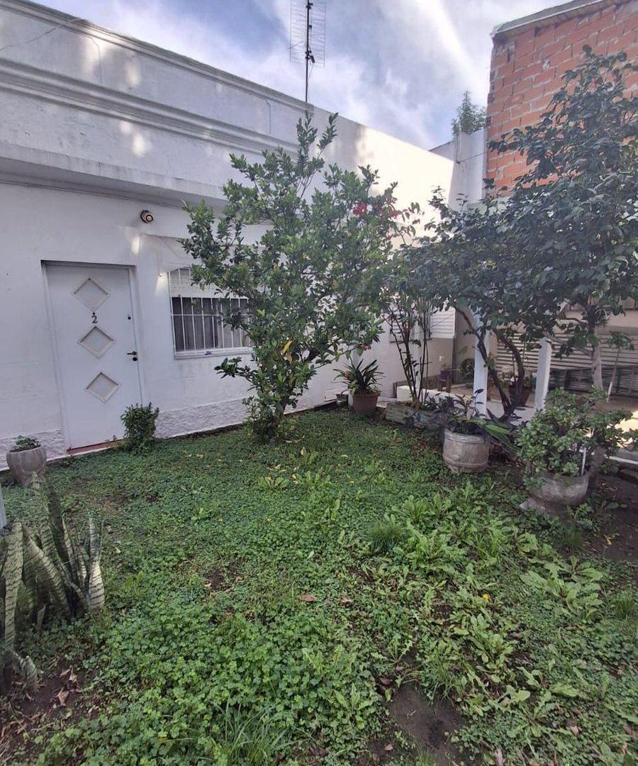 VENTA EN BLOCK 2 PH C/GARAGE + PATIO + LAV + TERRA