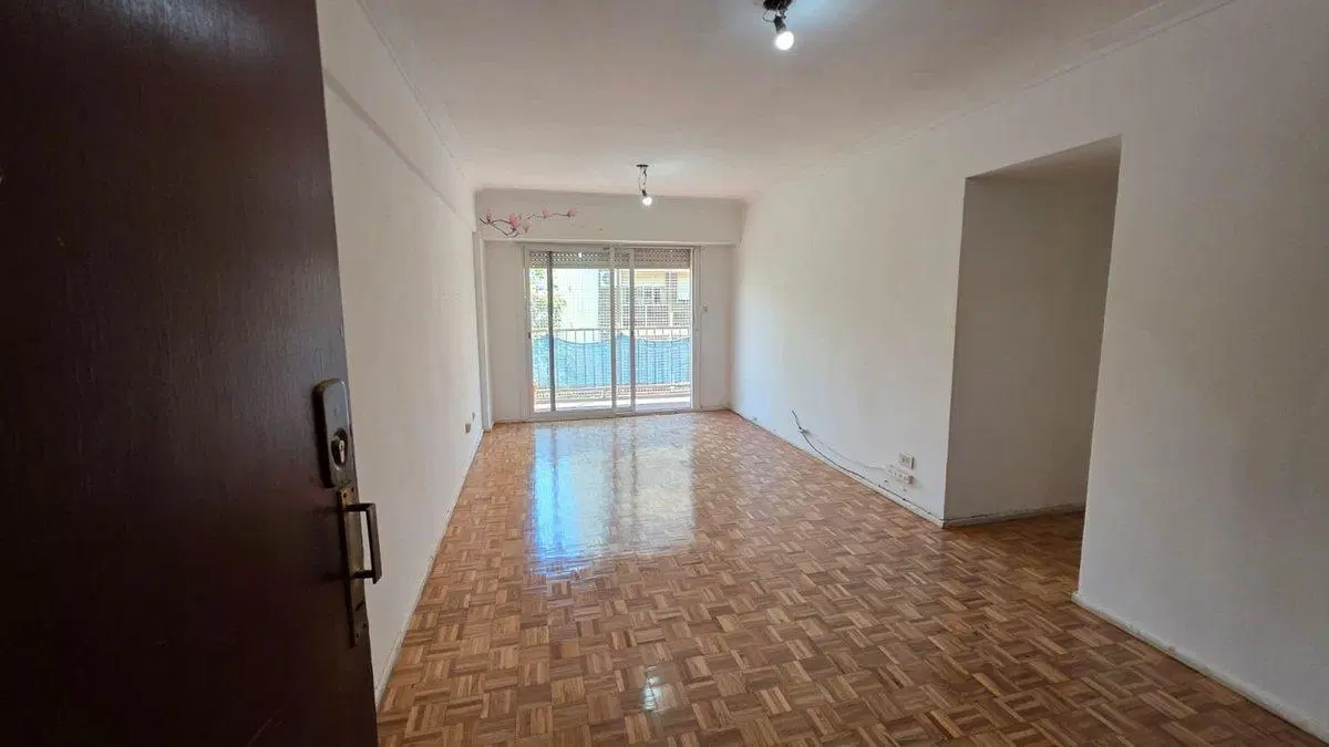 DEPTO EN VENTA 3 AMB BALCÓN FRENTE CABALLITO 2