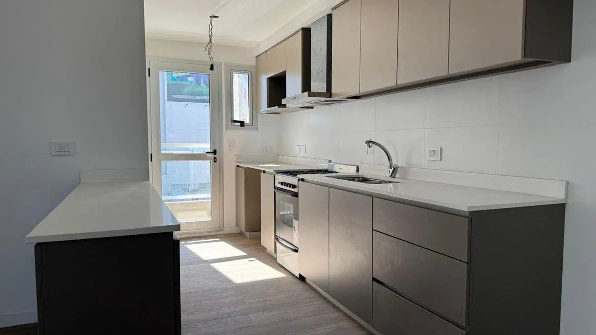 DEPARTAMENTO DE 3 AMBIENTES C/FRENTE A ESTRENAR 4