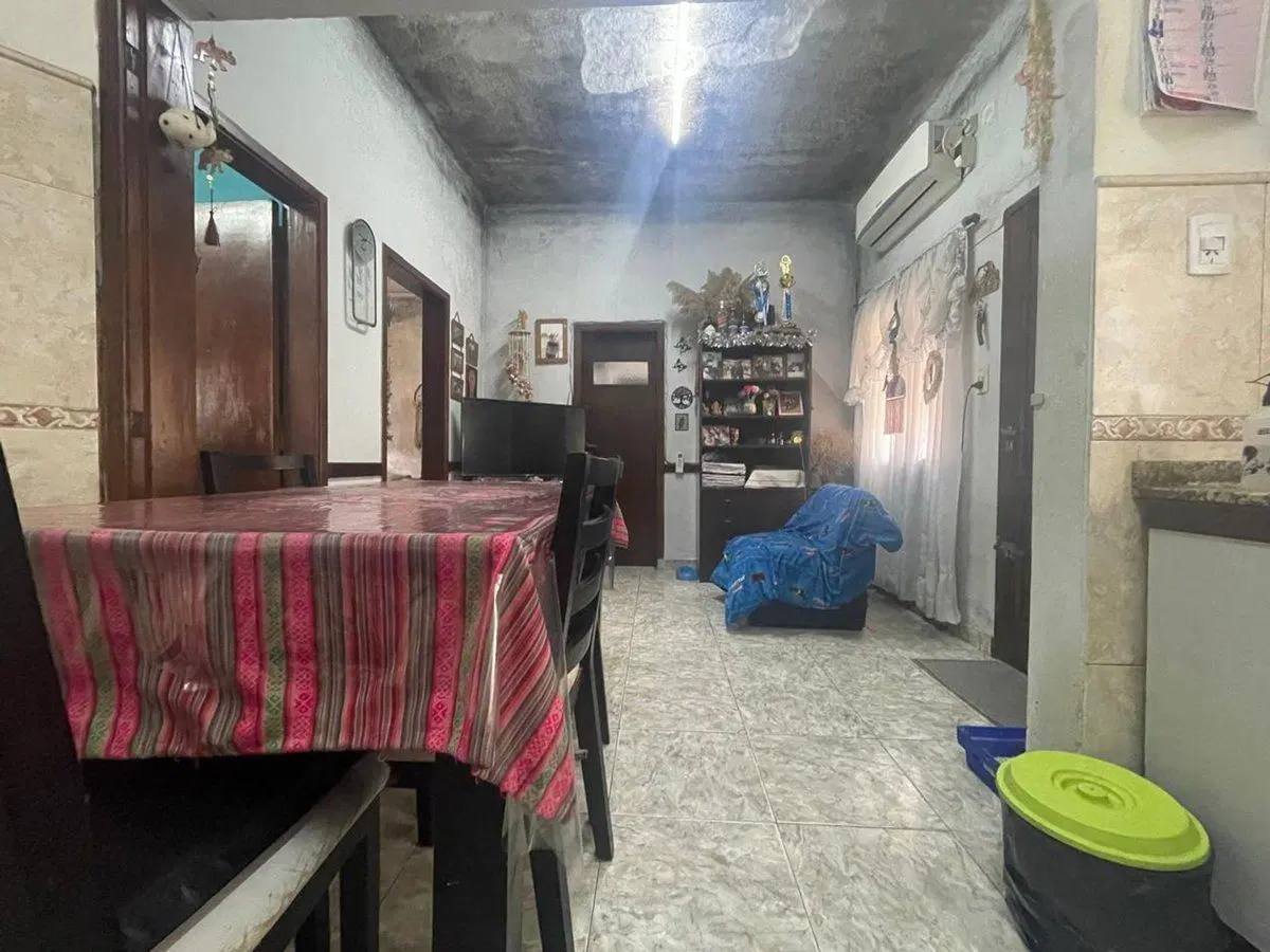 Casa P/ 2 familias 3 AMB cada una 8,66x 27,71 MTS 5