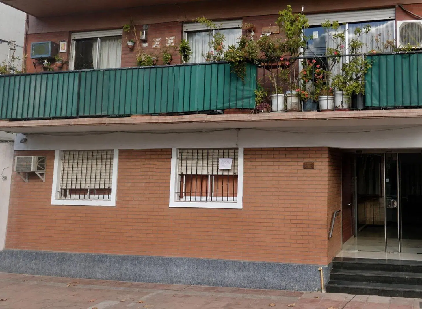 DEPARTAMENTO 2 AMB EN ALQUILER IMPECABLE LANUS O 5
