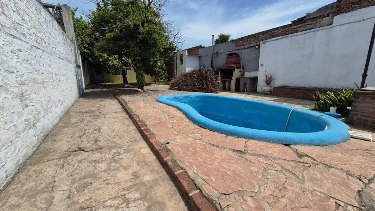 Casa 3 amb parque, quincho, piscina. Lanús Este 4